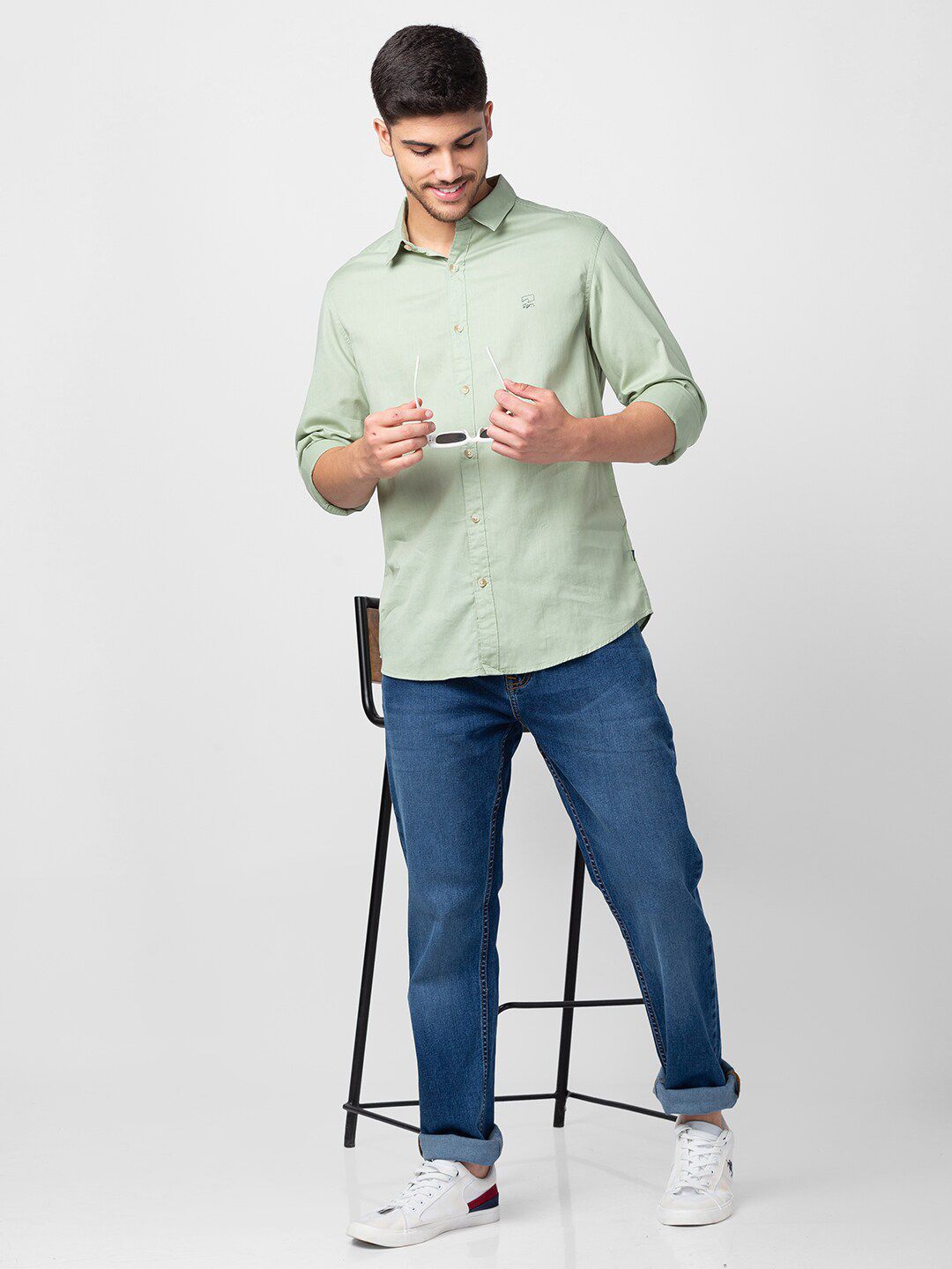 SPYKAR Men Solid Slim Fit Casual Shirt