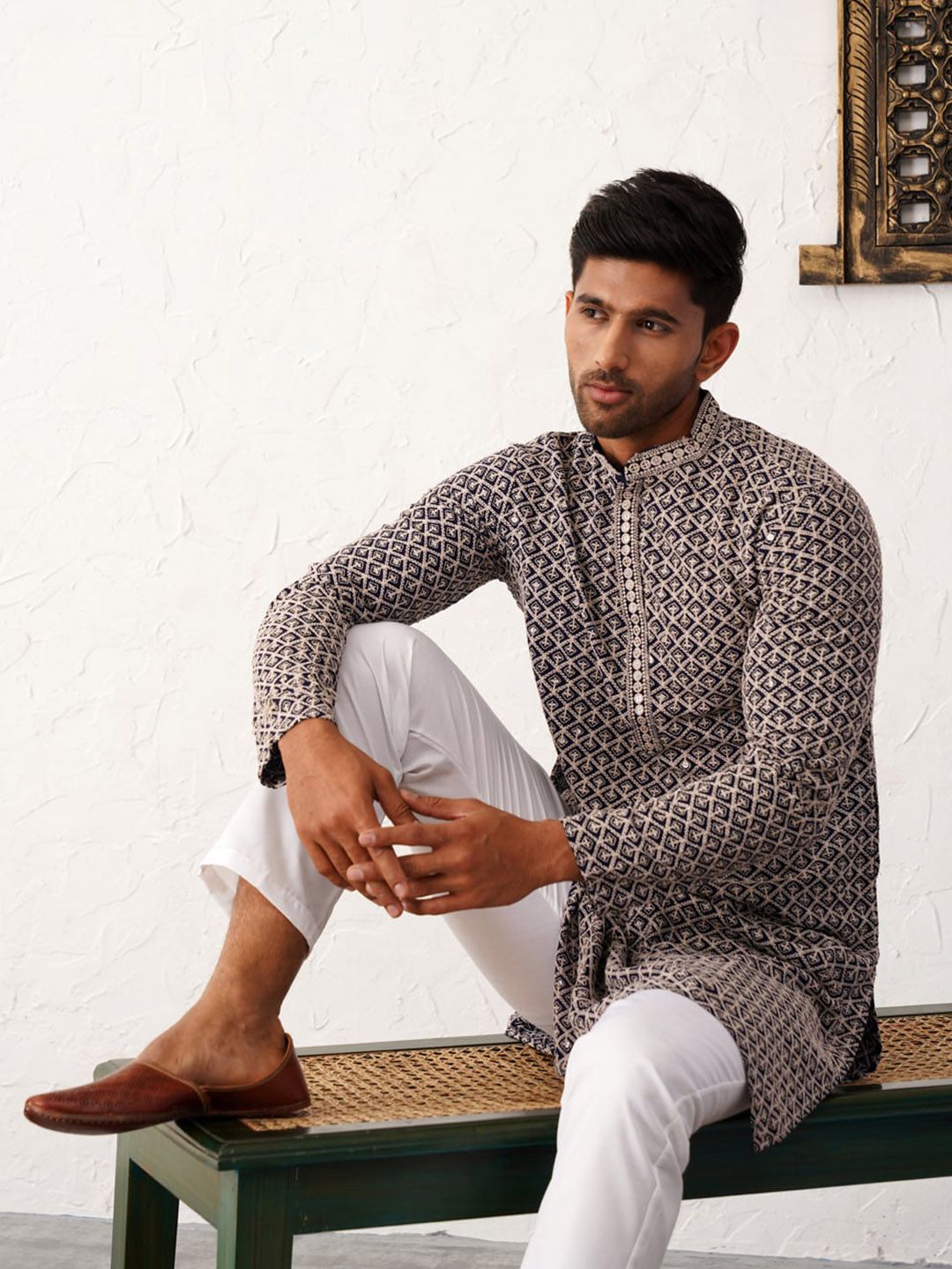 Jompers Mandarin Collar Geometric Thread Work Cotton Straight Kurta