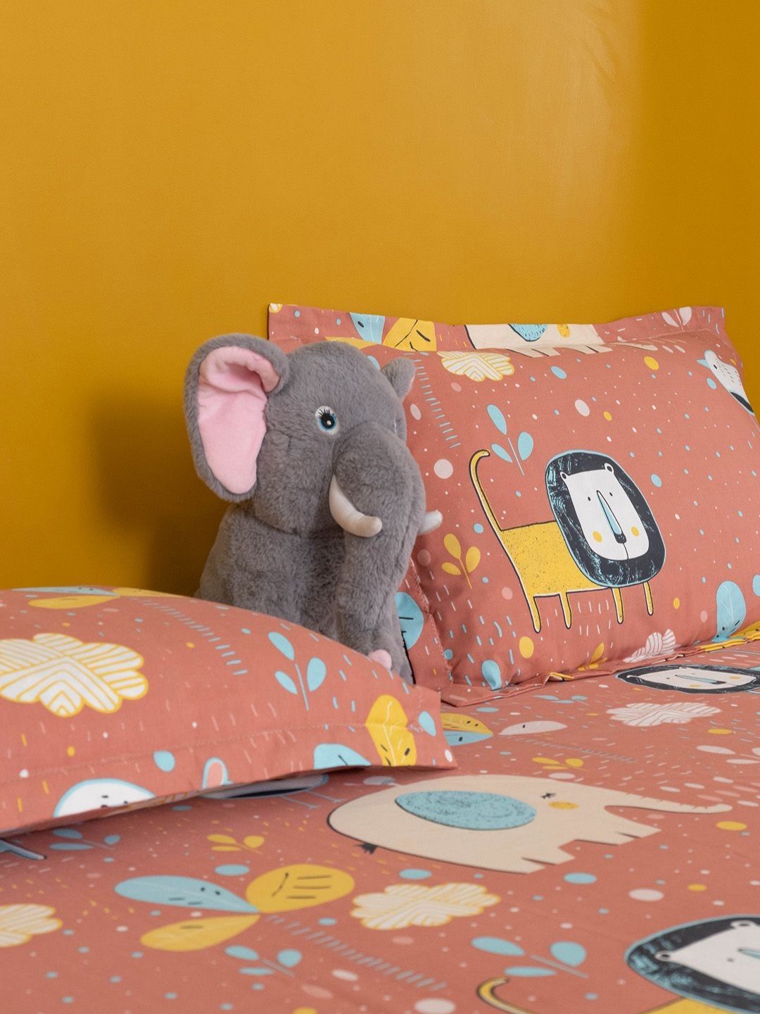 URBAN SPACE Orange Cartoon Characters 200 TC Cotton Queen Bedsheet & 2 Pillow Covers