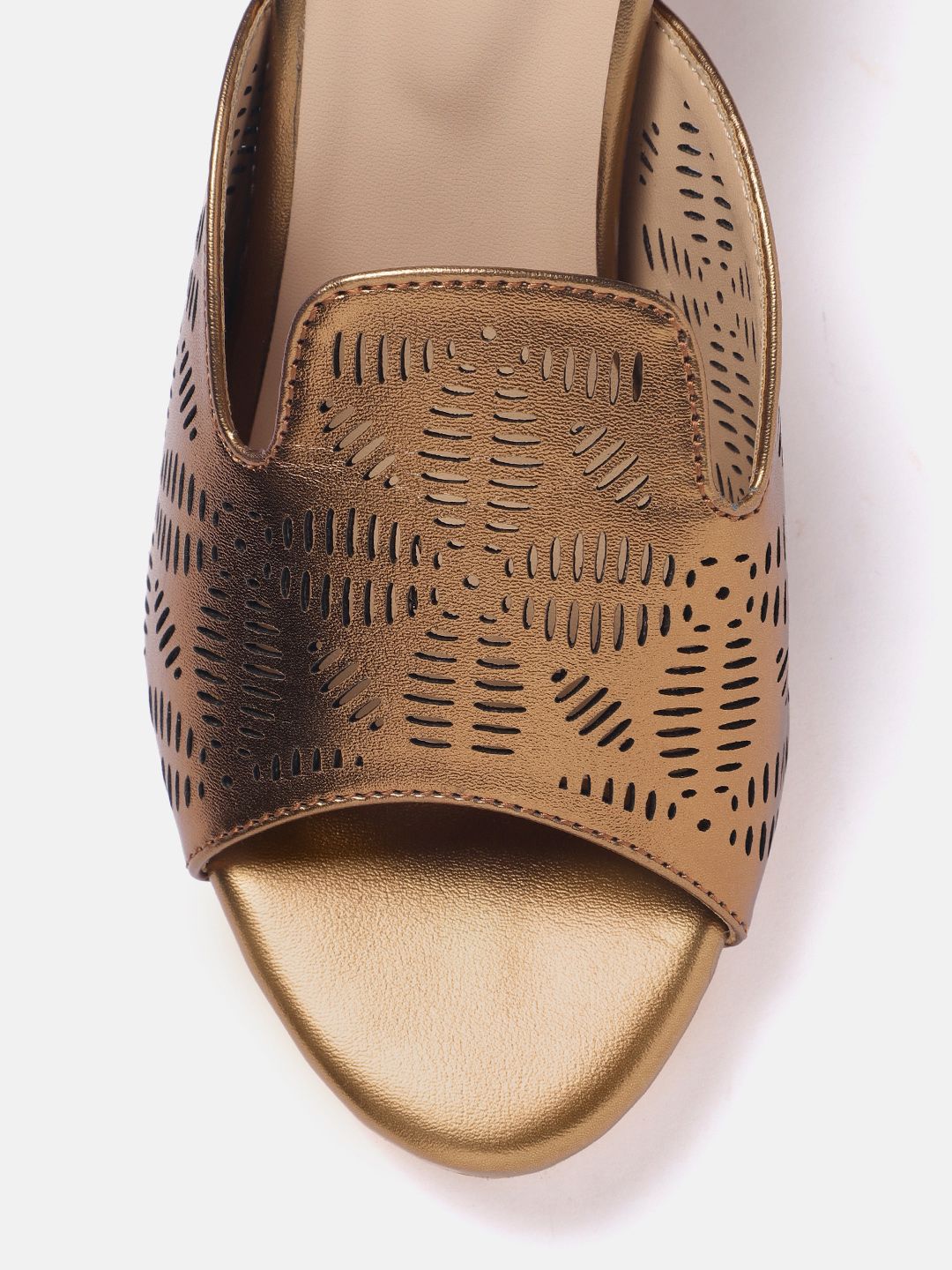 DressBerry Block Heel with Laser Cuts