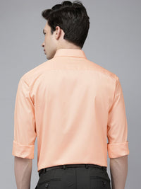 Park Avenue Self Design Slim Fit Textured Formal Shirt
