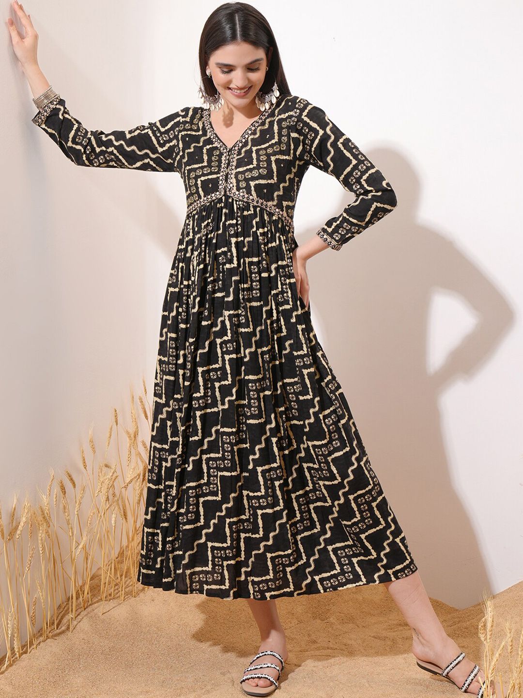 Vishudh Printed Fit & Flare Midi Dress