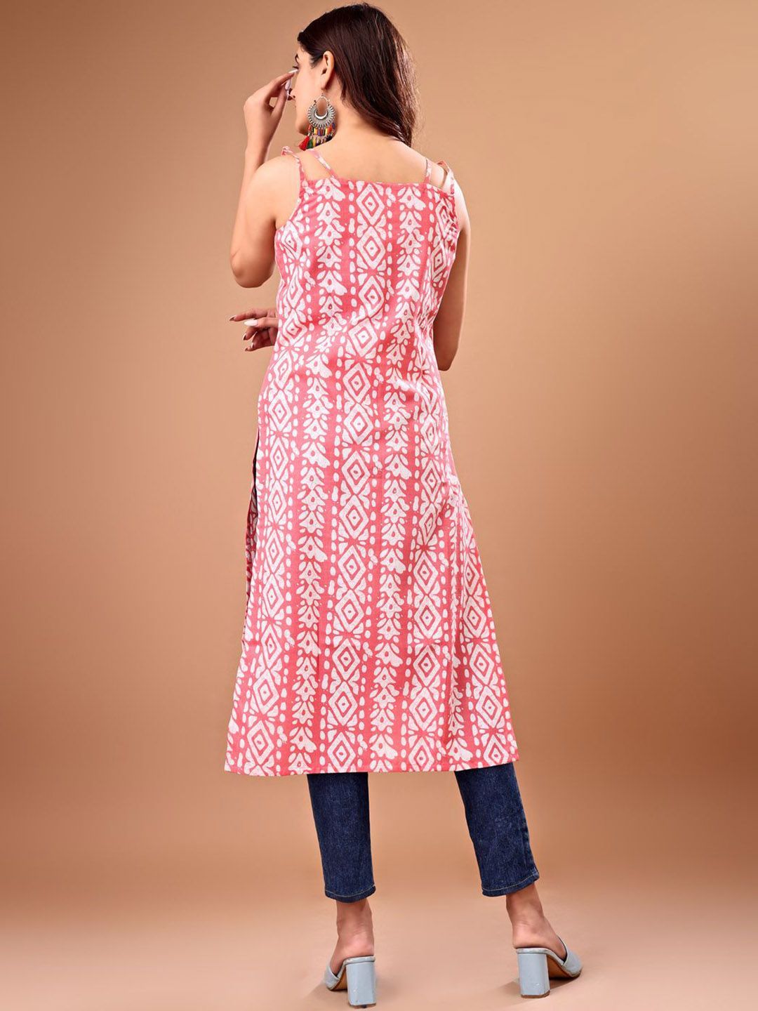 KALINI Women Printed Patchwork Kurta