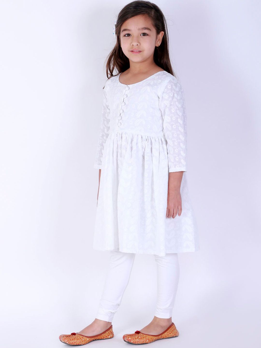 VASTRAMAY Girls White Chikankari Pure Cotton Kurta with Leggings