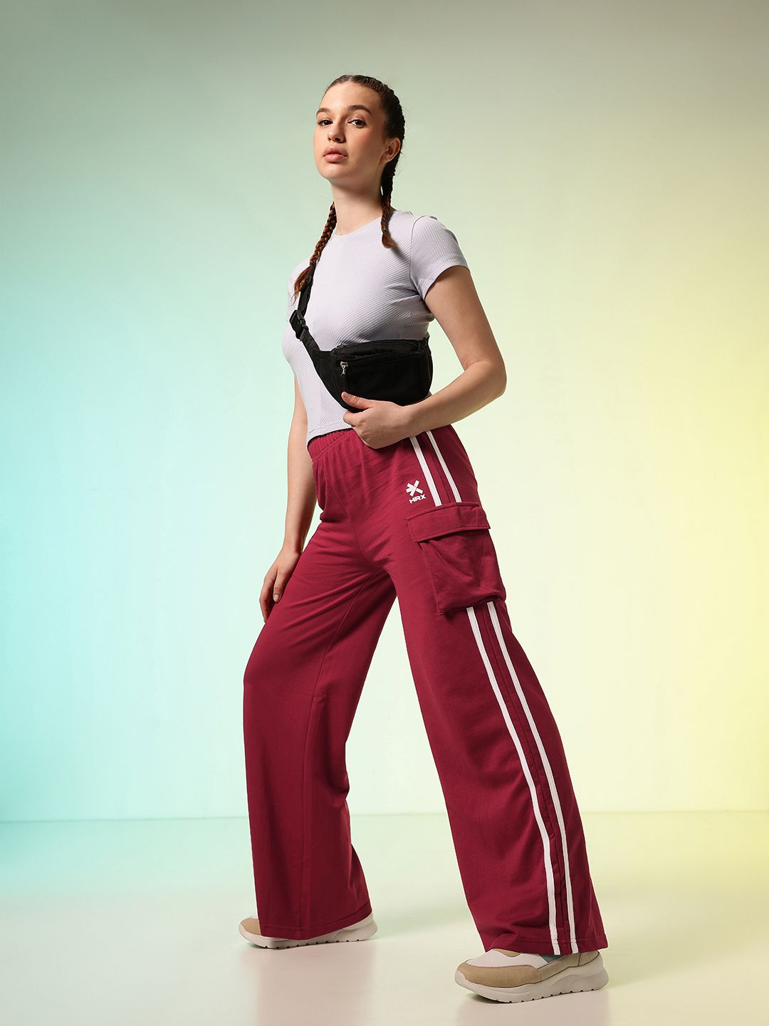 HRX by Hrithik Roshan Women BEING-LOCAL Side Striped Lifestyle Track Pant