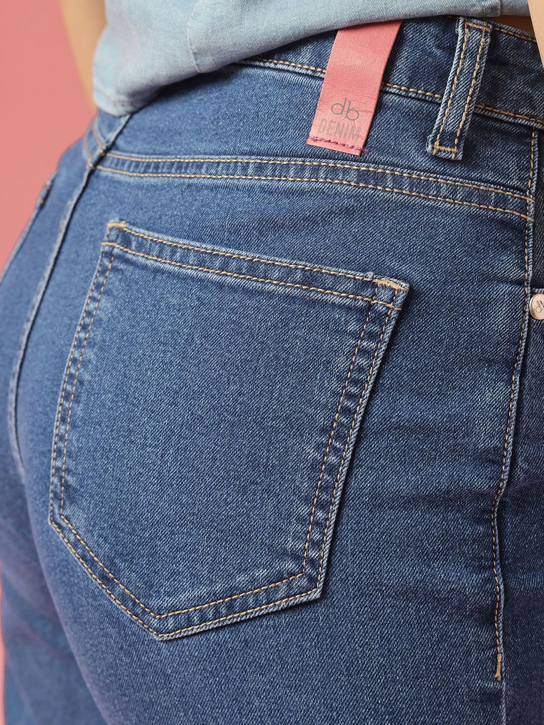 DressBerry Women Straight Fit High-Rise Light Fade Stretchable Jeans