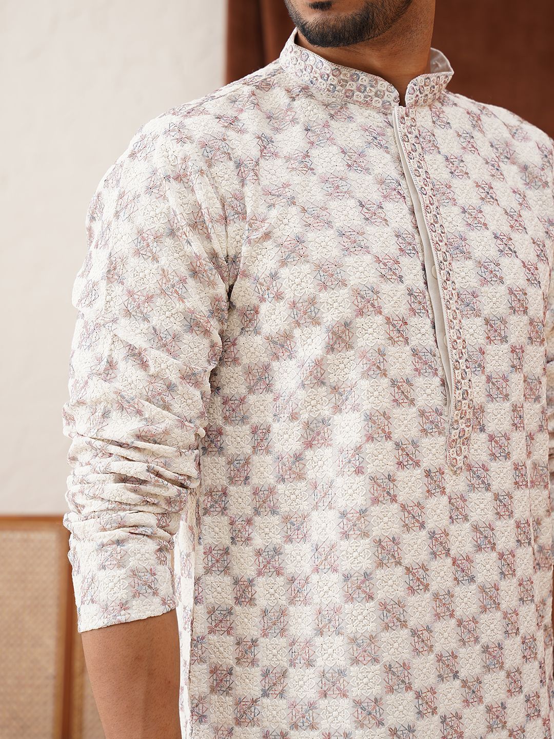 Jompers Men Geometric Embroidered Sequinned Kurta