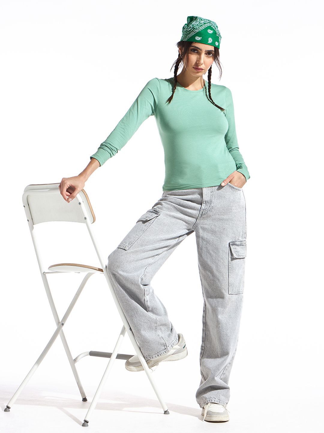 Bewakoof Women Round Neck Slim Fit Top