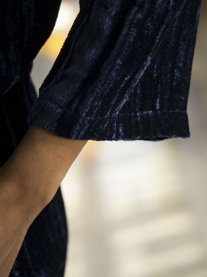 SANSKRUTIHOMES Women Round Neck Crushed Velvet Night Suit