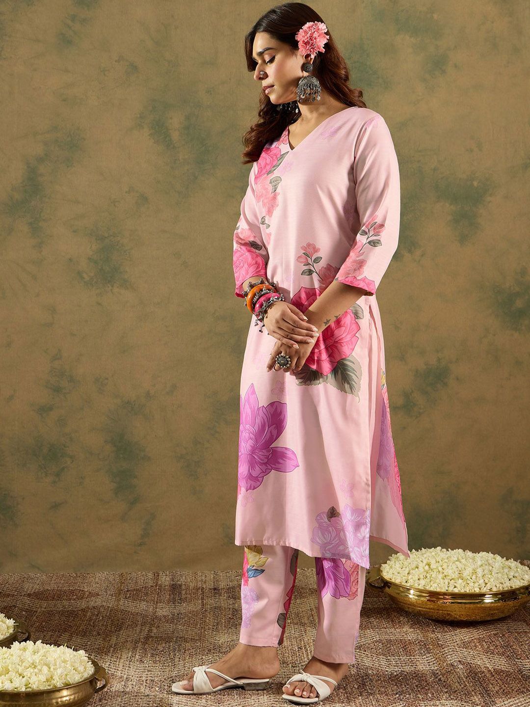 Indo Era Floral Printed V-Neck Straight Kurta with Trousers