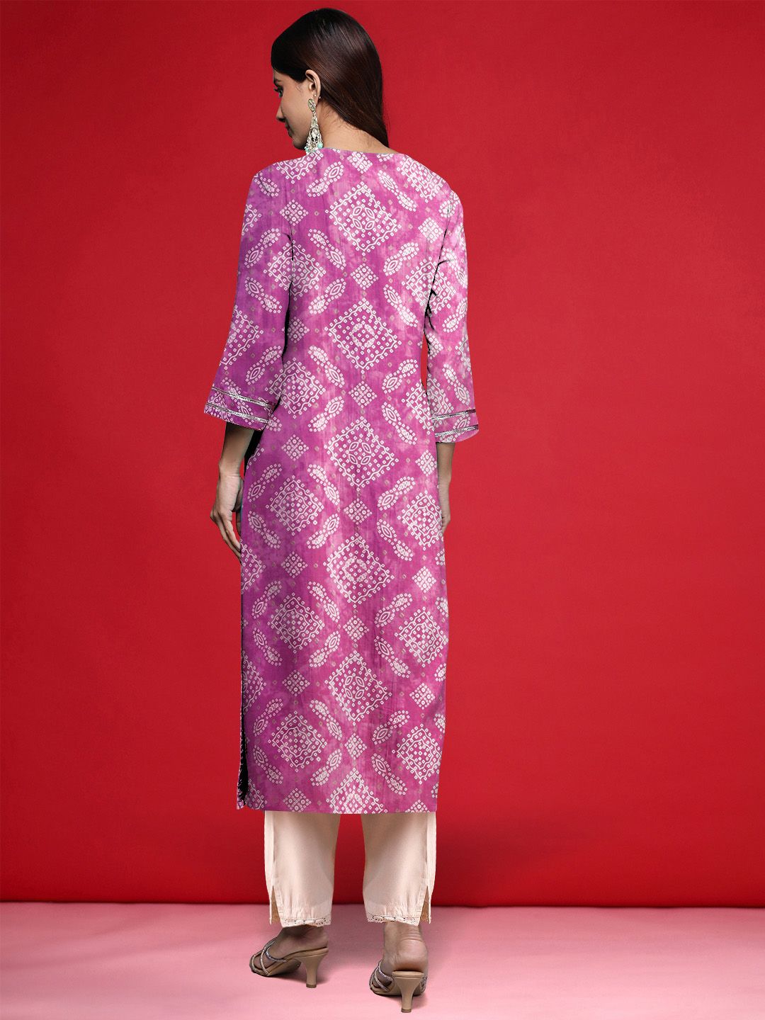 Indo Era Bandhani Printed Round Neck Long Sleeves Straight Cotton Kurta