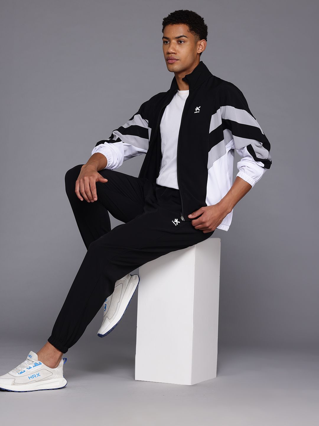 HRX by Hrithik Roshan Colourblocked Rapid-Dry Lifestyle Tracksuit