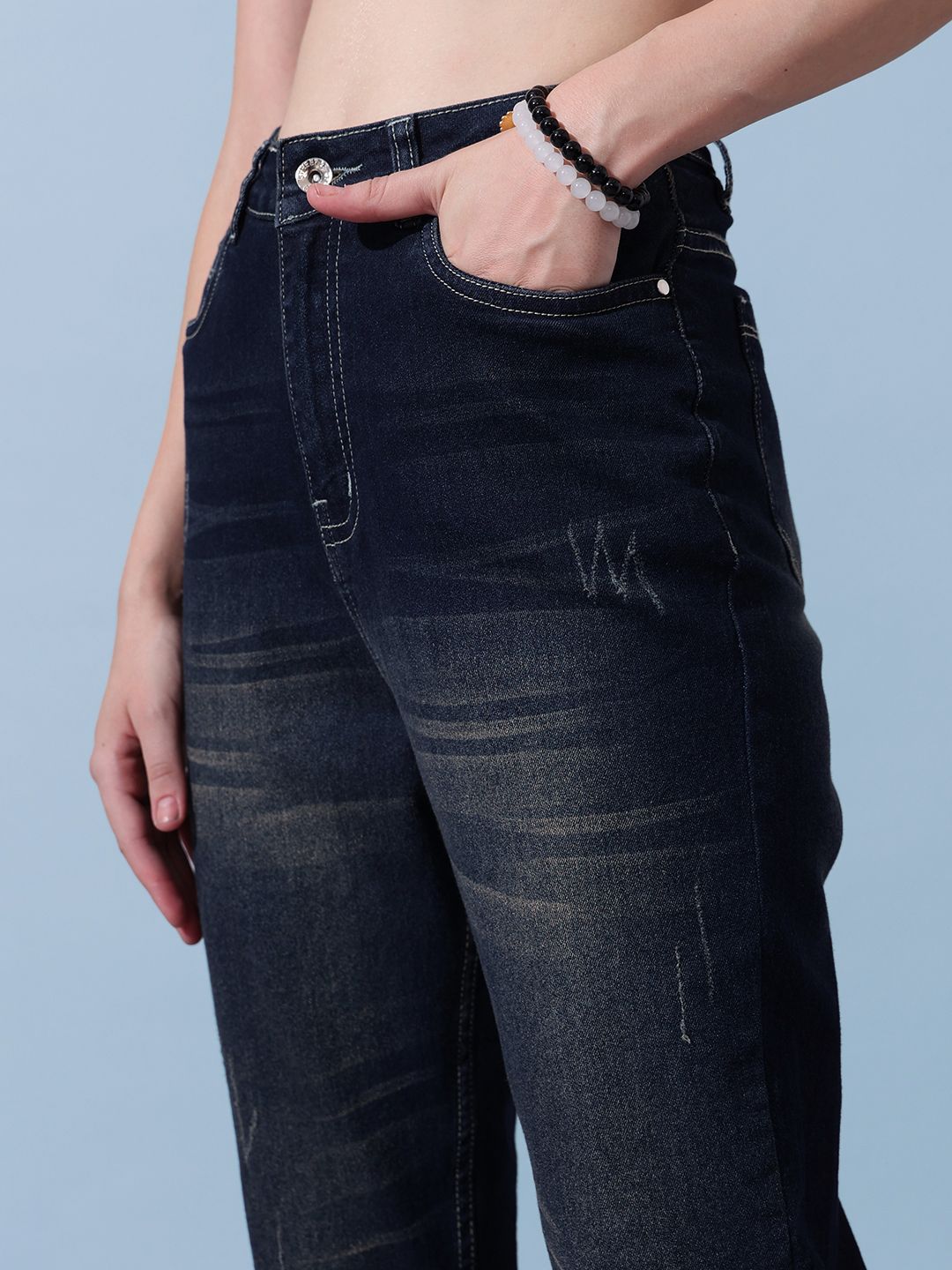 STREET 9 Women Comfort Slim Fit Mildly Distressed Light Fade Jeans