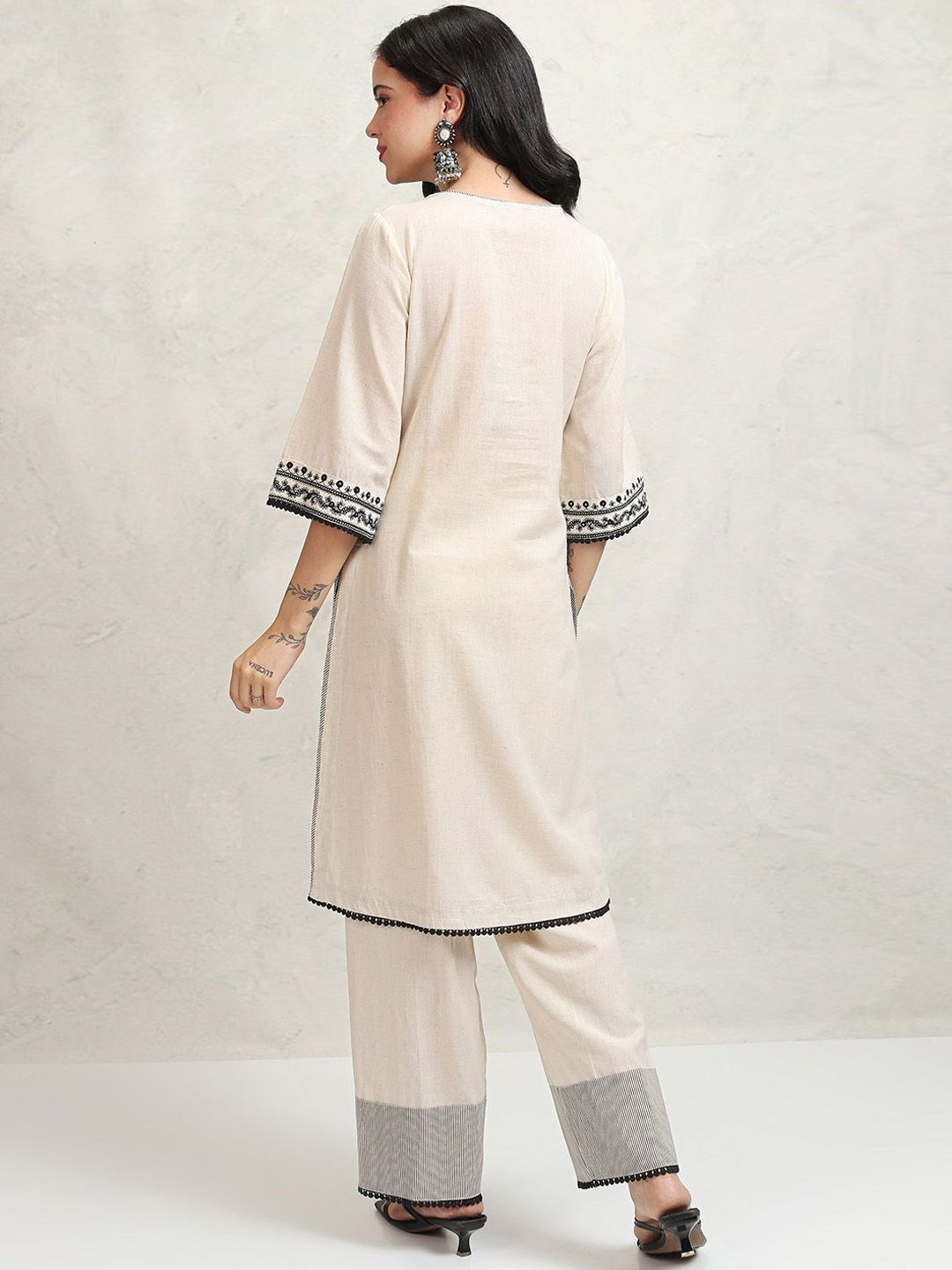 Vishudh Beige Floral Yoke Design Thread Work Regular Pure Cotton Kurta with Trouser