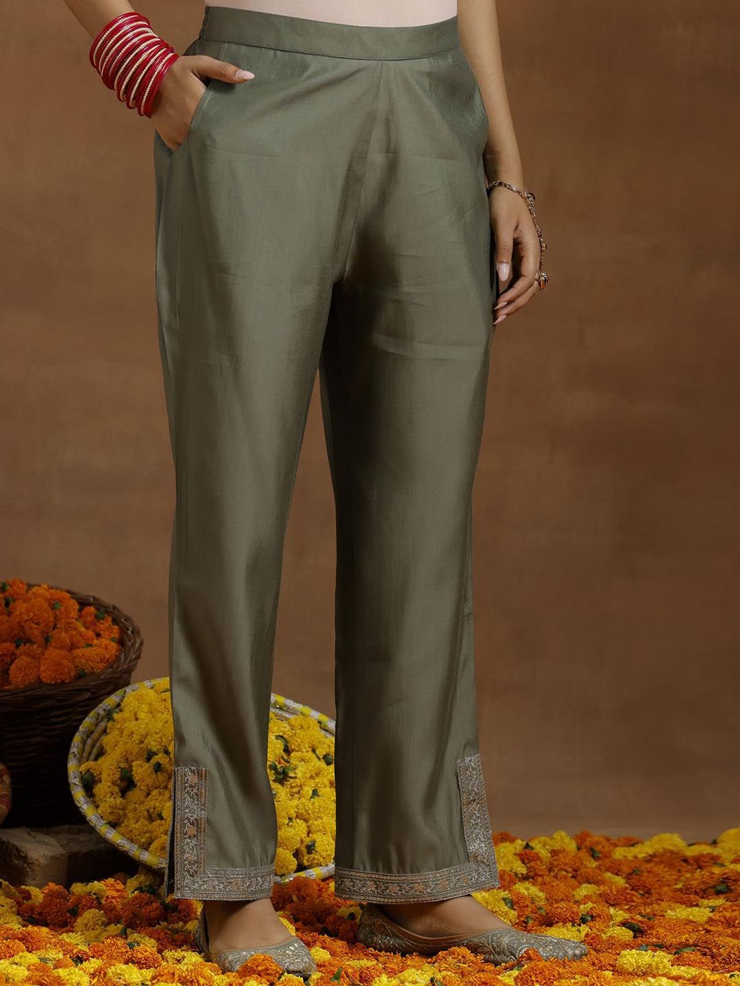 Gerua By Libas Women Floral Yoke Design Regular Sequinned Kurta with Trousers & With Dupatta