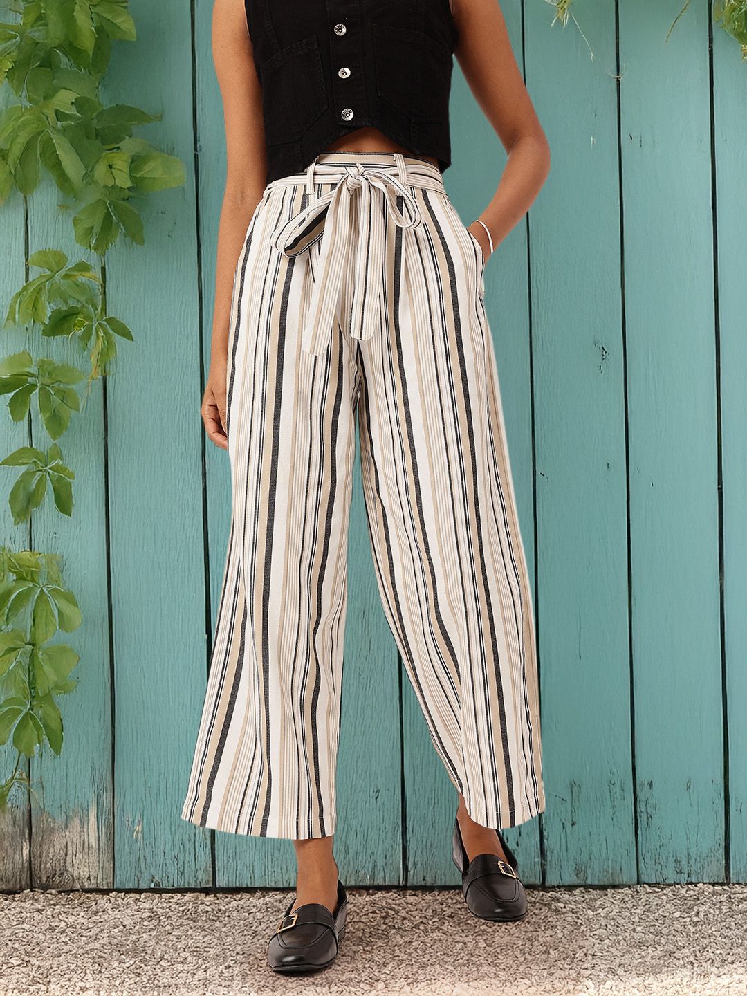DressBerry Women Breezy Bold Stripes Trousers