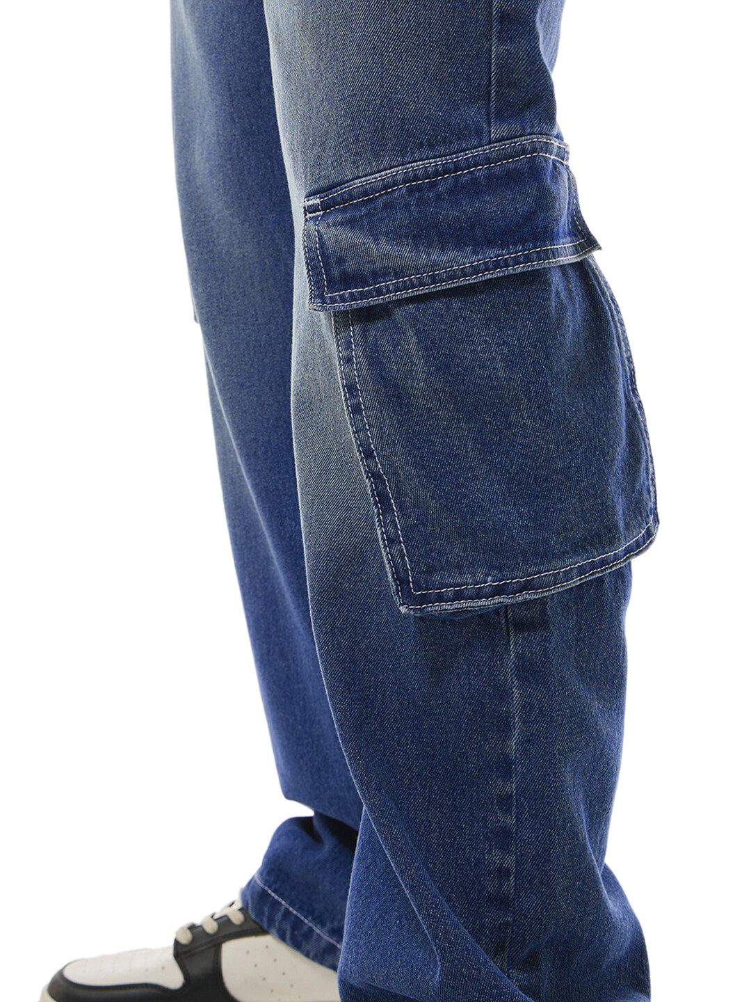 Bewakoof Men Straight Fit Cargo Jeans