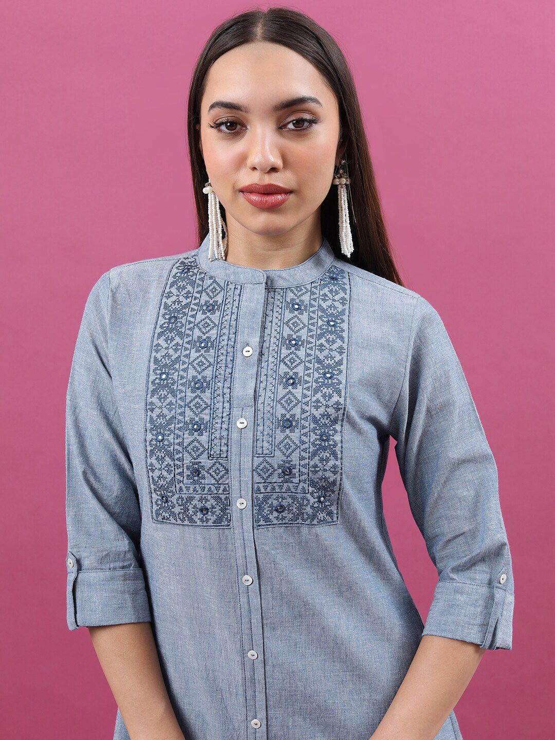 Vishudh Geometric Yoke Design Embrioderd Cotton Kurta