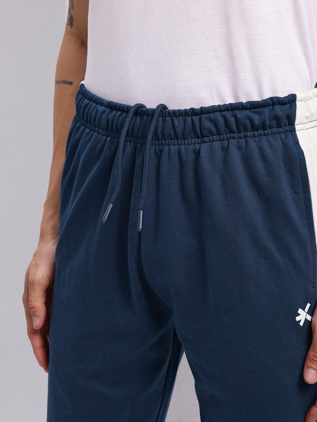 HRX by Hrithik Roshan Men Contrast Side Panel Lifestyle Track Pants