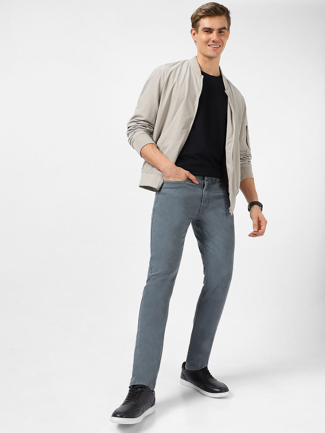 Urbano Fashion Men Grey Slim Fit Mid-Rise Clean Look Stretchable Jeans