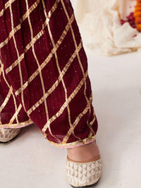 pspeaches Girls Self Design Gotta Patti Kurta Sets With Dupatta