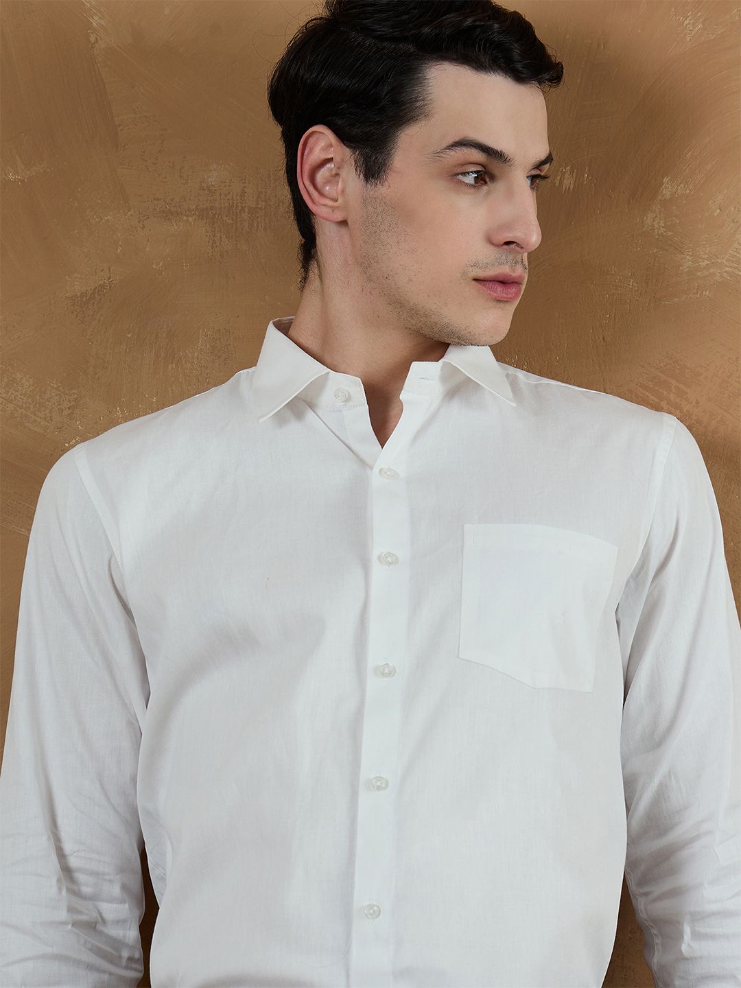 DENNISON Men White Comfort Fit Solid Formal Shirt