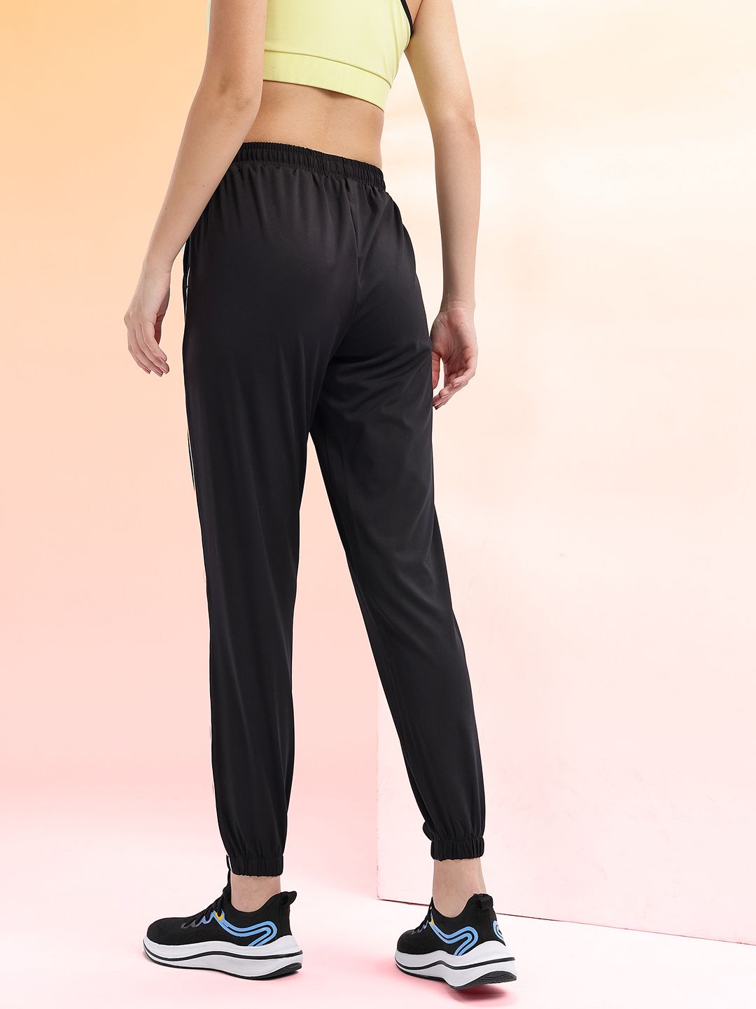 HRX by Hrithik Roshan Women Brand Logo Detail Rapid-Dry Running Joggers