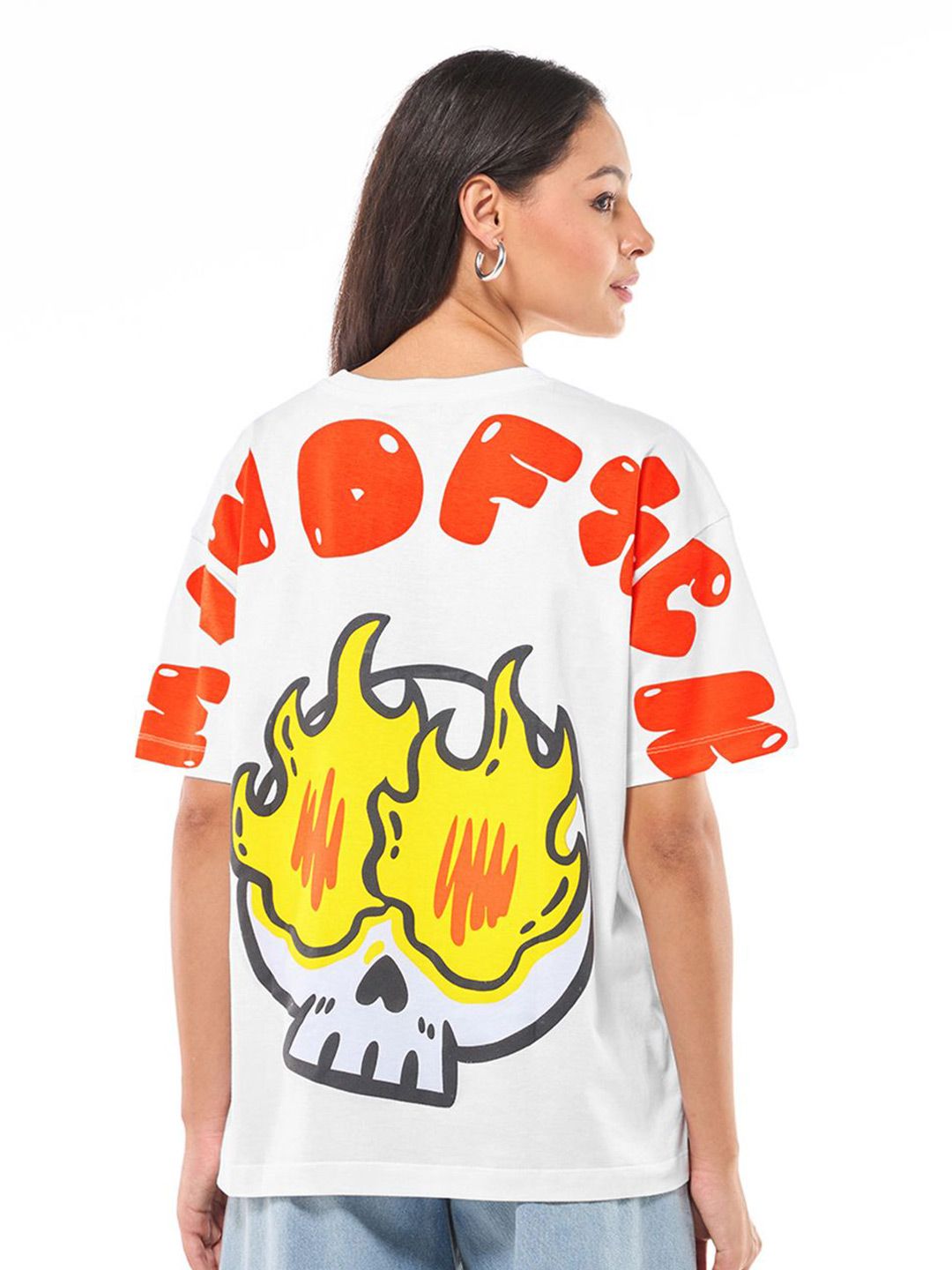 Bewakoof Women Graphic Printed Round Neck Pure Cotton Oversized T-shirt