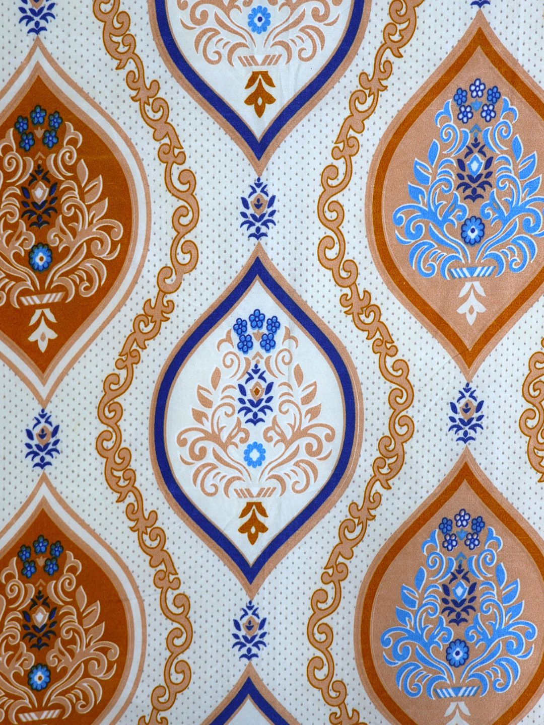 BOMBAY DYEING Vista Yellow & White Ethnic Motifs 144 TC Queen Bedsheet & 2 Pillow Covers