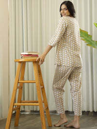 SANSKRUTIHOMES Women Printed Pure Cotton Night suit