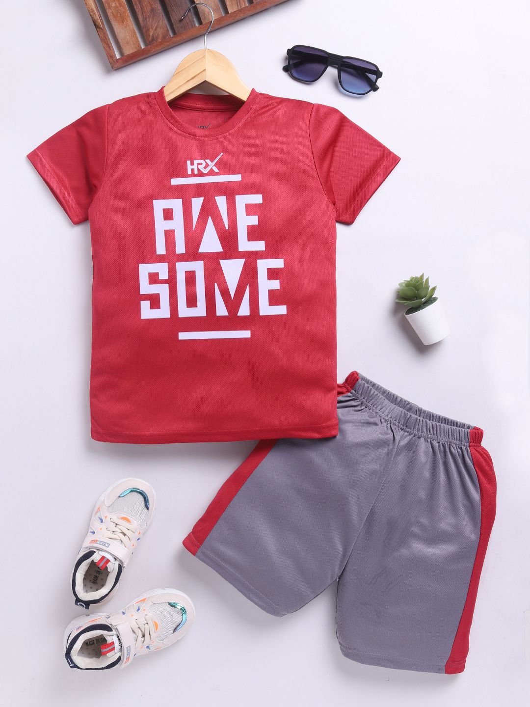 HRX by Hrithik Roshan Boys Rapid-Dry Printed T-shirt with Shorts