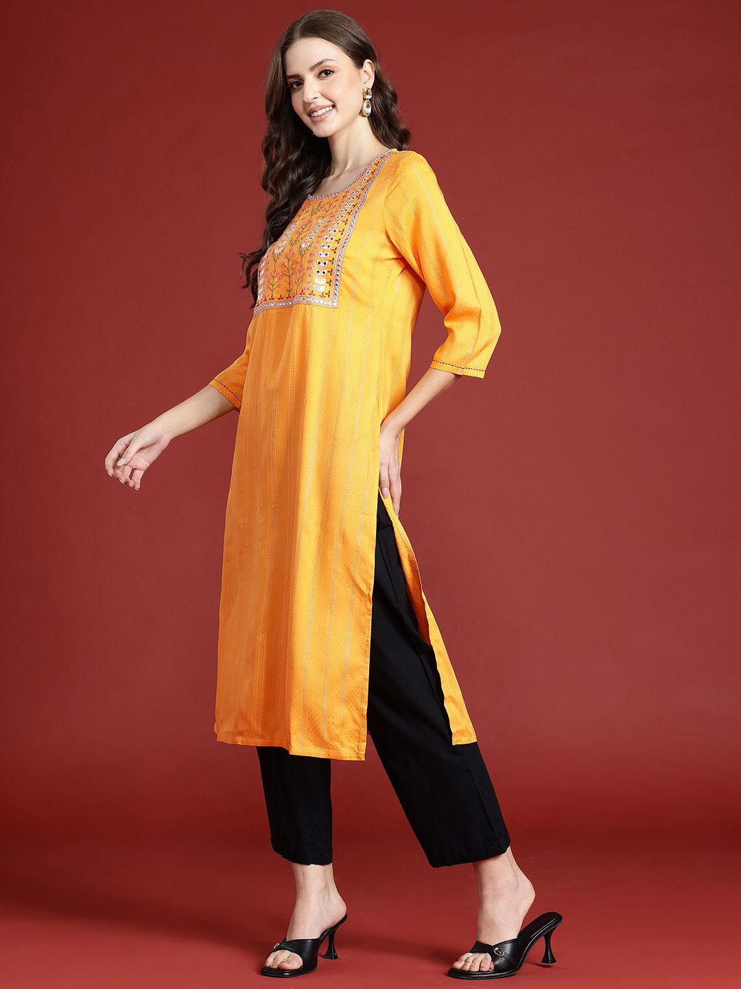 Anouk Women Embellished Mirror Work Kurta