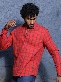 Thomas Scott Slim Fit Checked Spread Collar Long Sleeves Cotton Casual Shirt