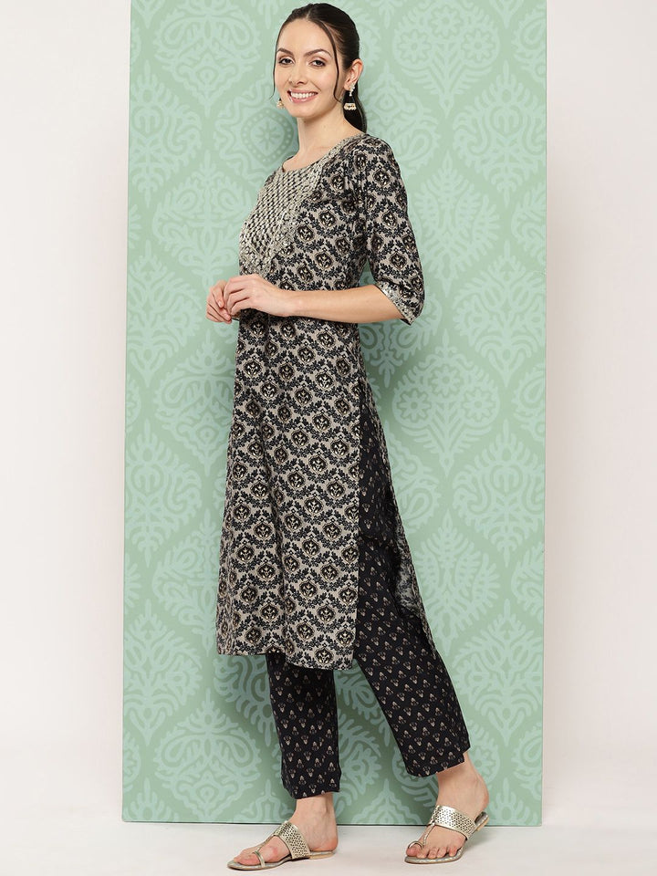 Libas Ethnic Motifs Printed Thread Work Detail Straight Kurta with Trousers & Dupatta