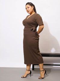 SASSAFRAS Curve Plus Size Sheath Midi Dress