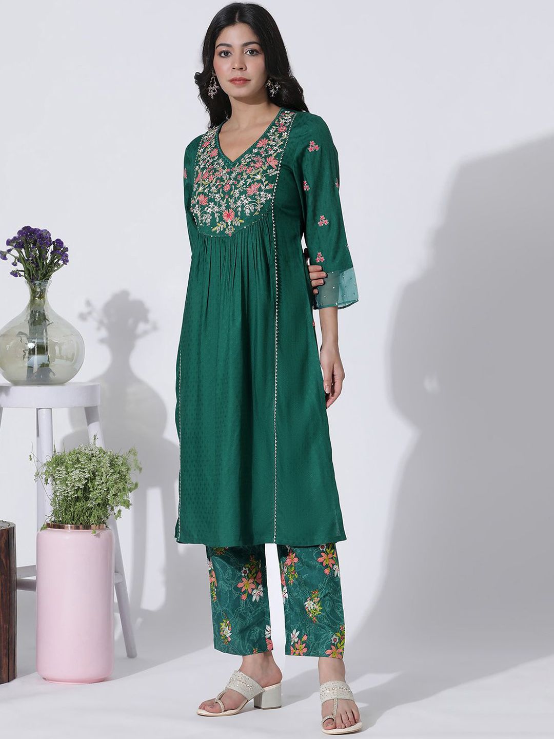 W Floral Yoke Design V-Neck Thread Work A-Line Pleated Kurta With Trousers & Dupatta
