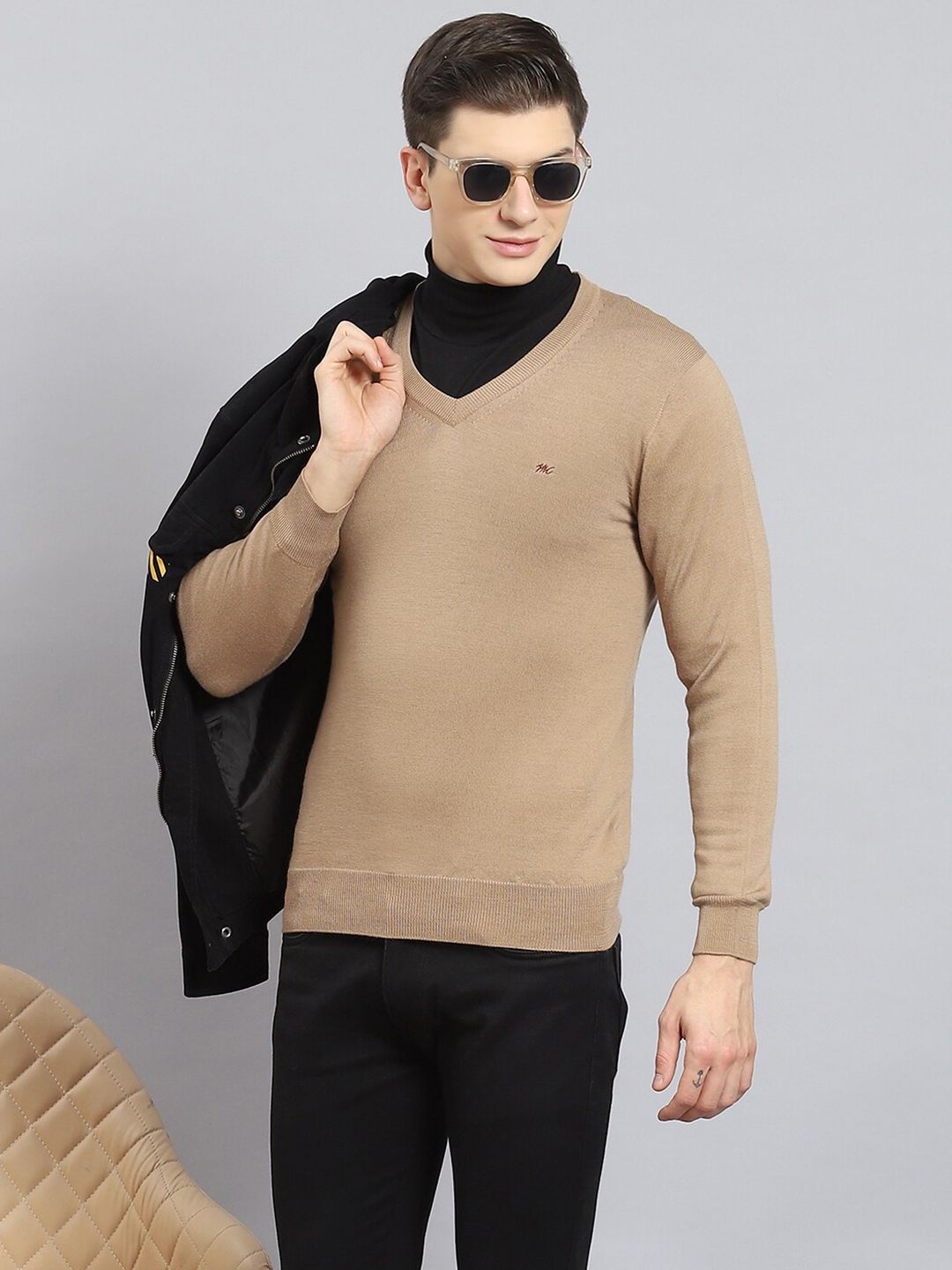 Monte Carlo V-Neck Woollen Pullover