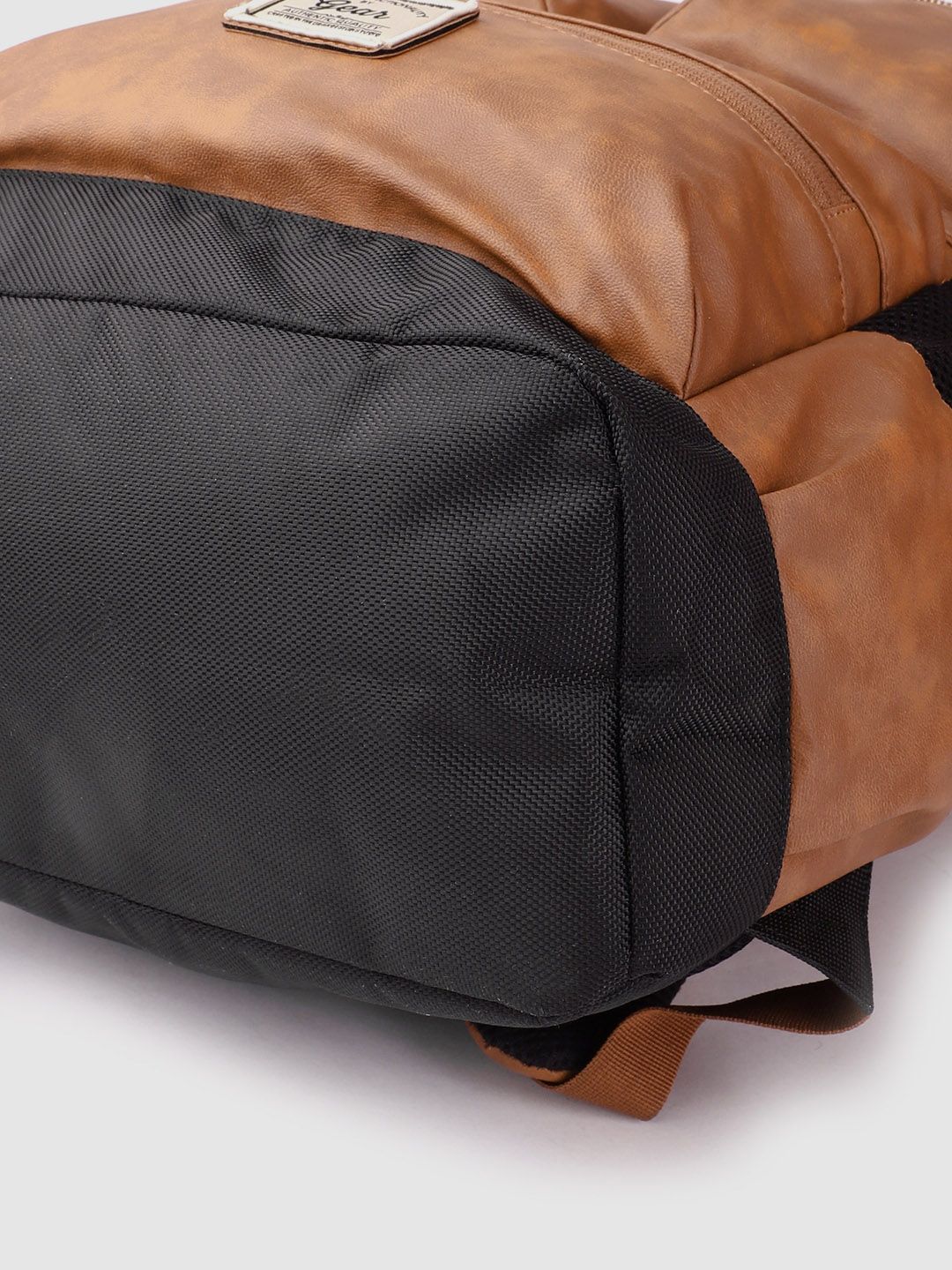 Gear Unisex Faux Leather Medium-Sized Backpack 28L