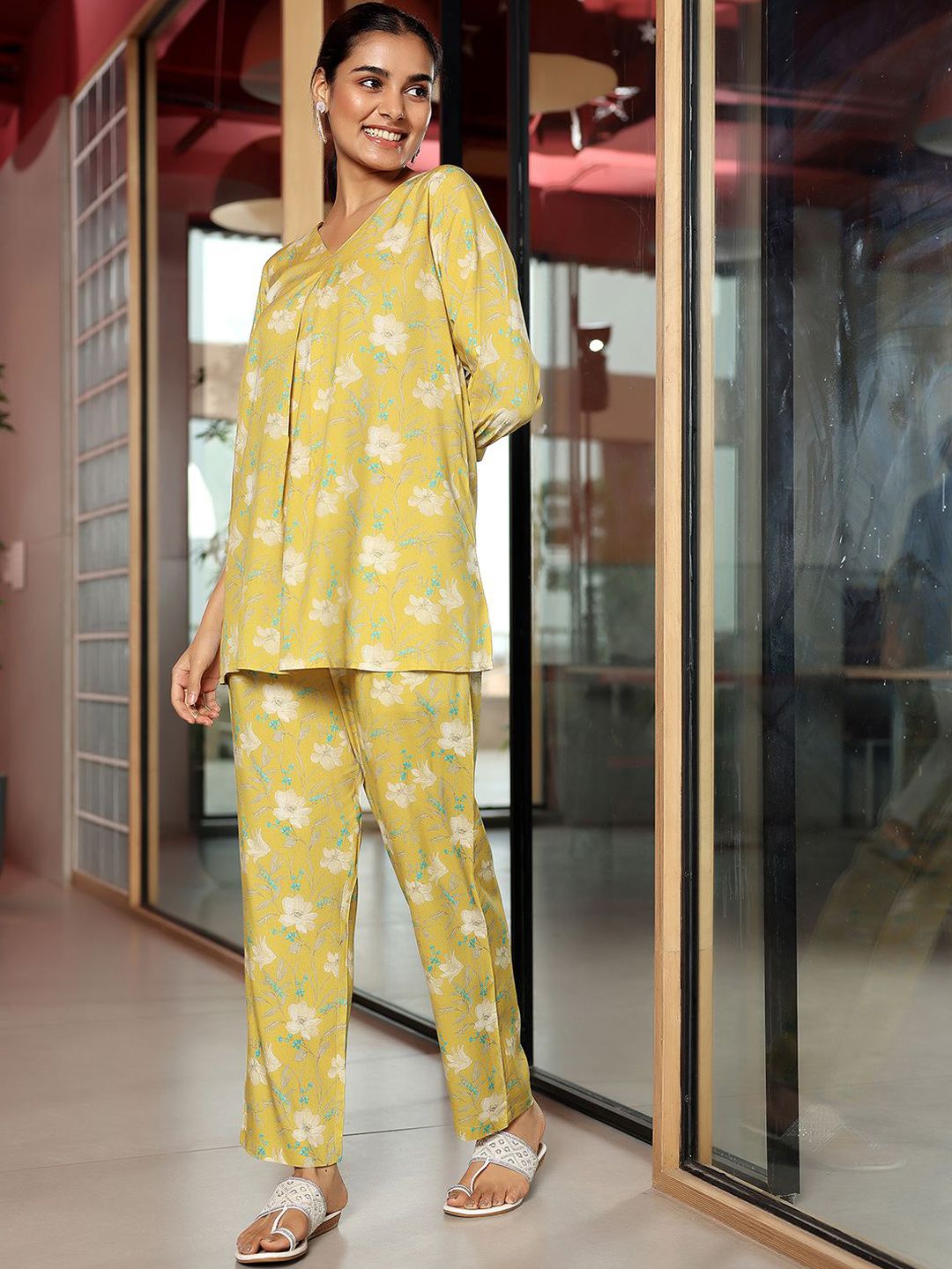 Libas Floral Printed Tunic With Trousers