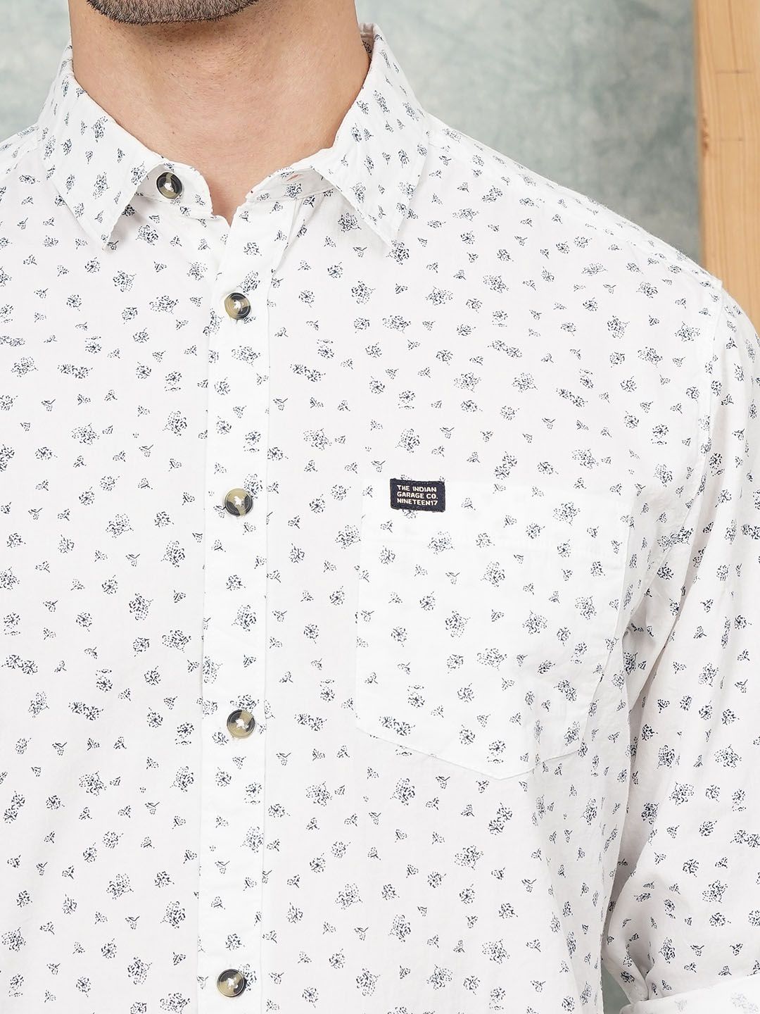 The Indian Garage Co Men White Regular Fit Printed Casual Shirt