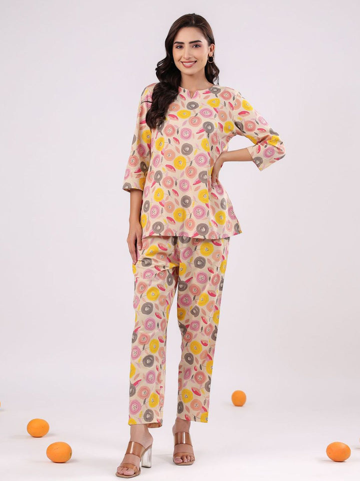 SANSKRUTIHOMES Notch Neck Floral Printed Pure Cotton Top & Trousers