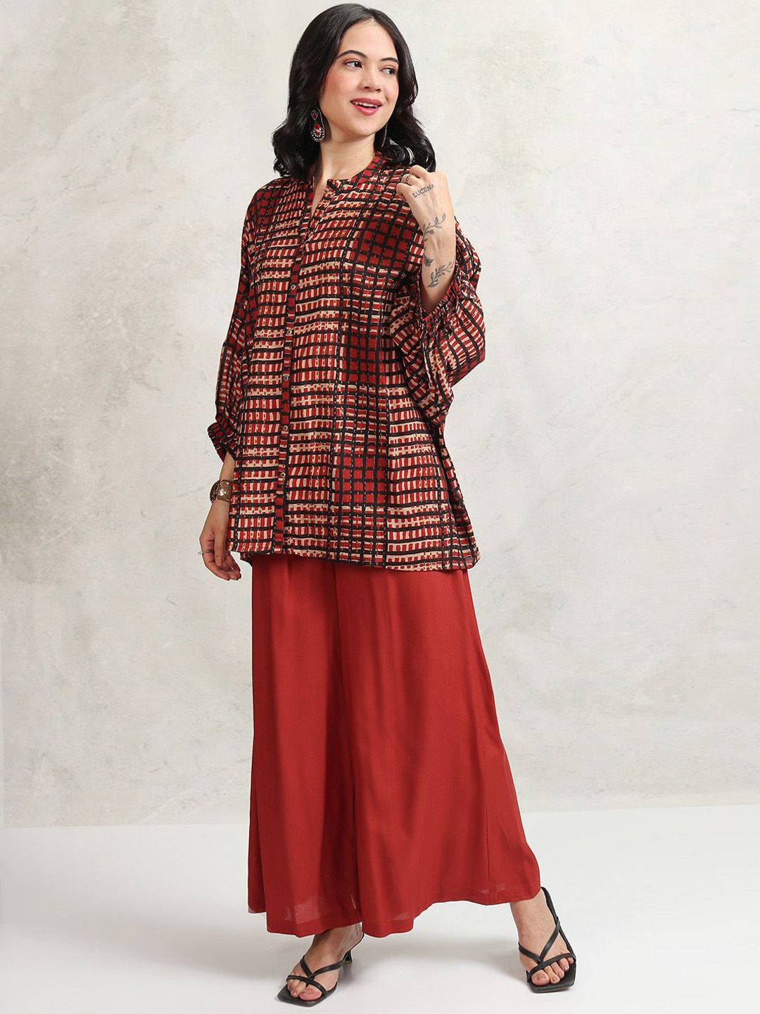 Vishudh Printed Shirt With Trousers Co-Ords