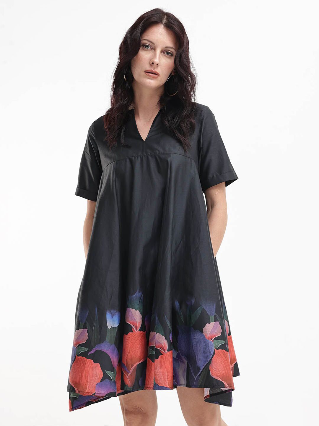 RAREISM Black Floral V-Neck Short Sleeves A-Line Women Cotton Dress