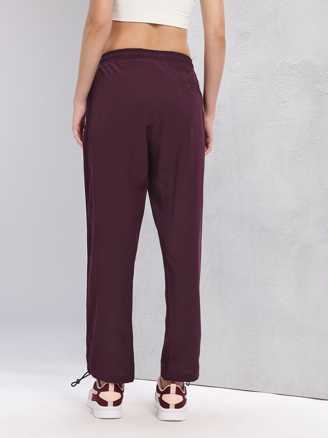 HRX by Hrithik Roshan Women Toggle Hem Contrast Piping Training Track Pants