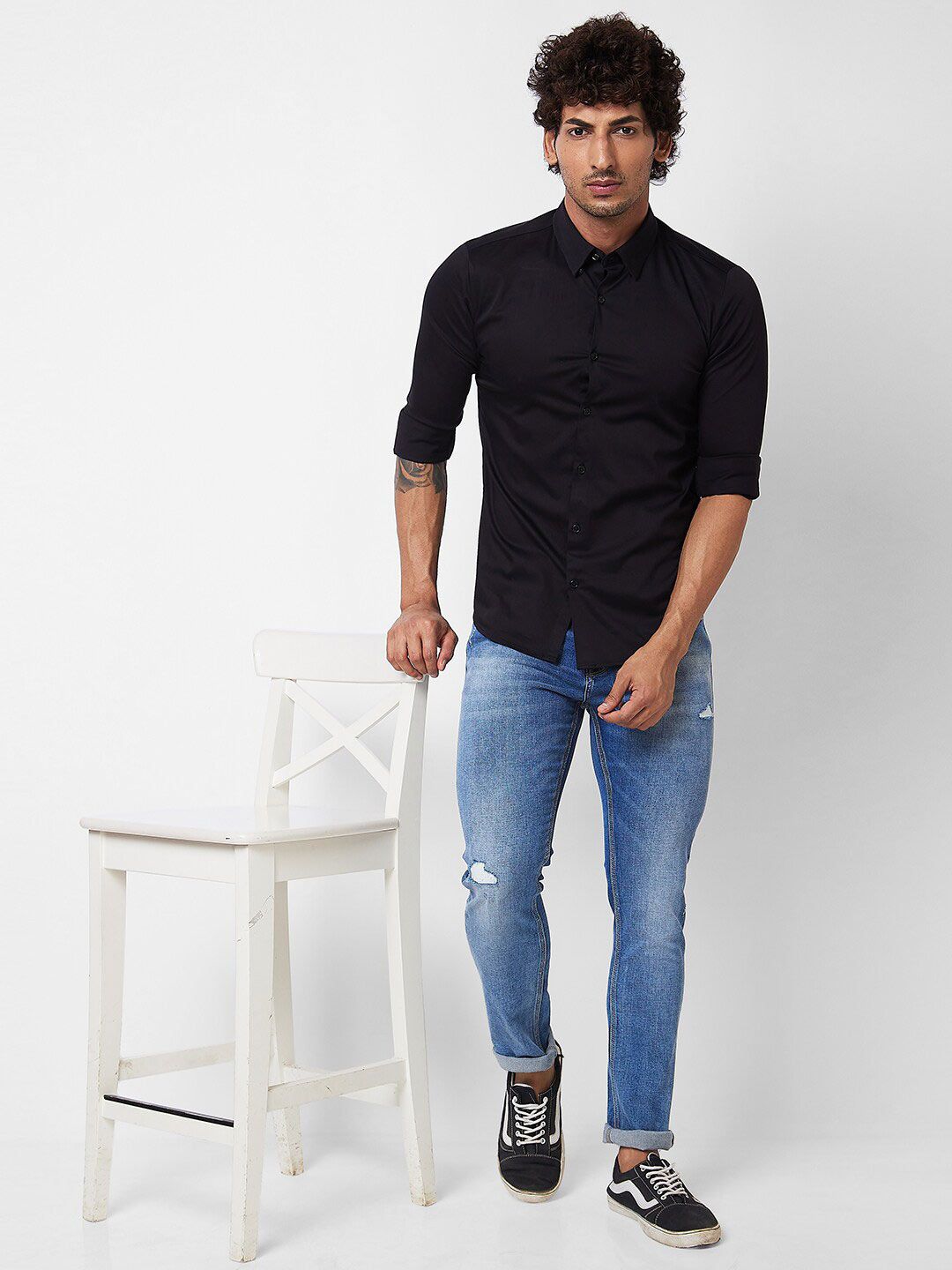 SPYKAR Spread Collar Long Sleeves Cotton Casual Shirt