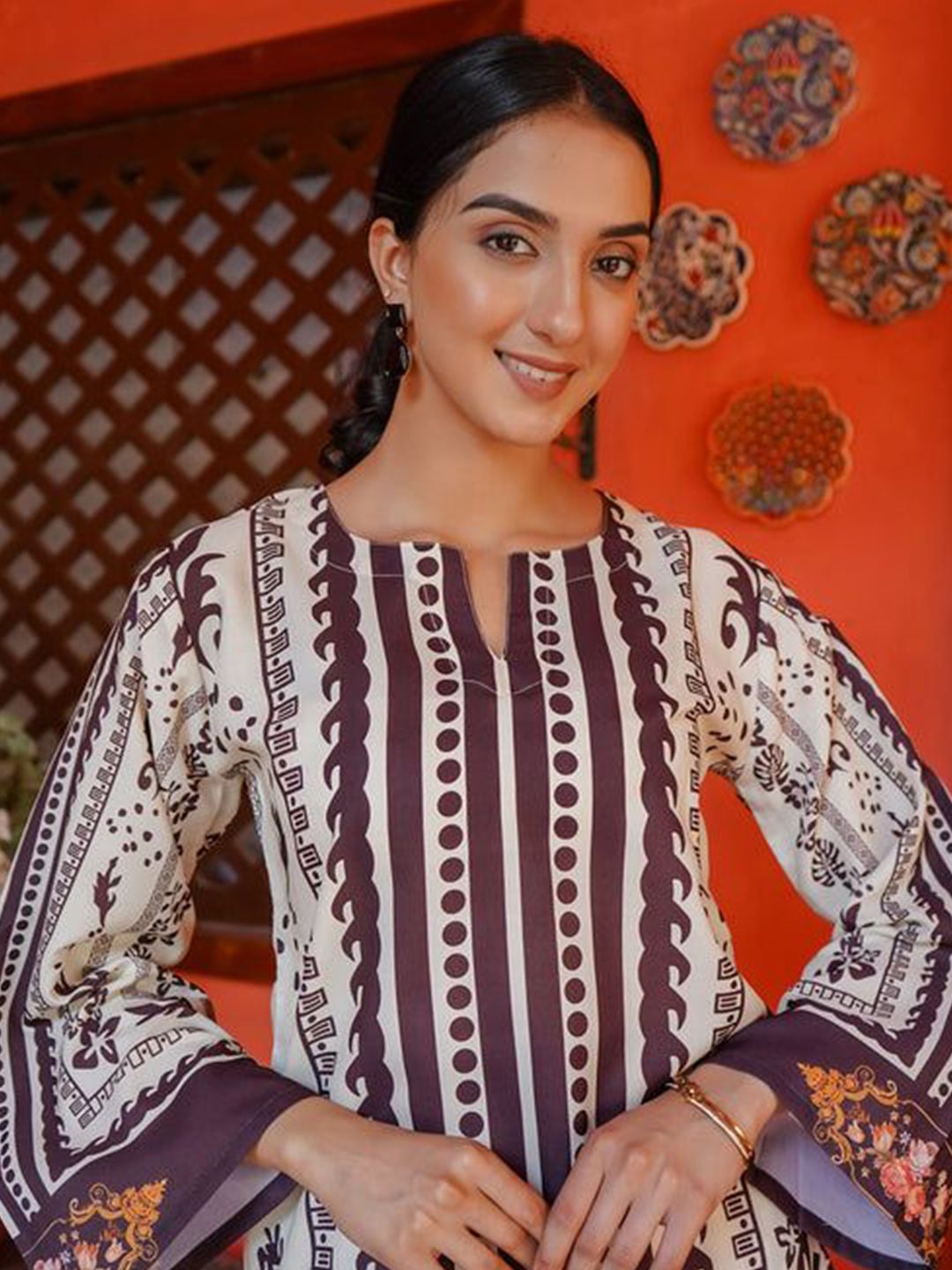 Rumah Kari Printkari Tunic bercetak bunga dengan Palazzo