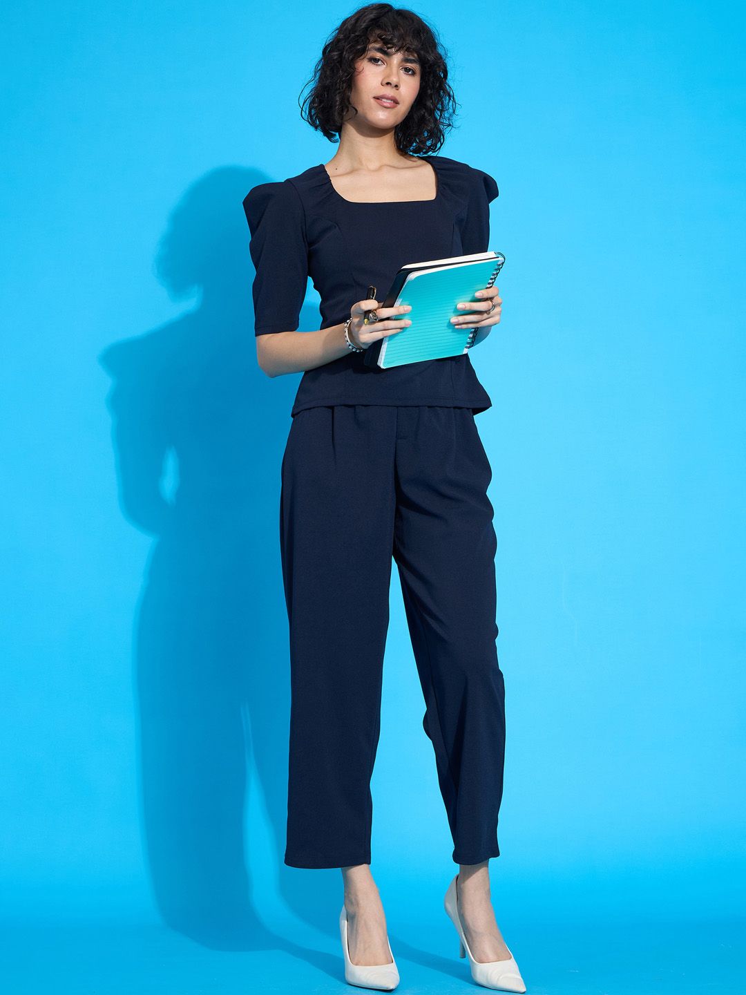 SASSAFRAS worklyf Women Mid-Rise Pleated Trousers