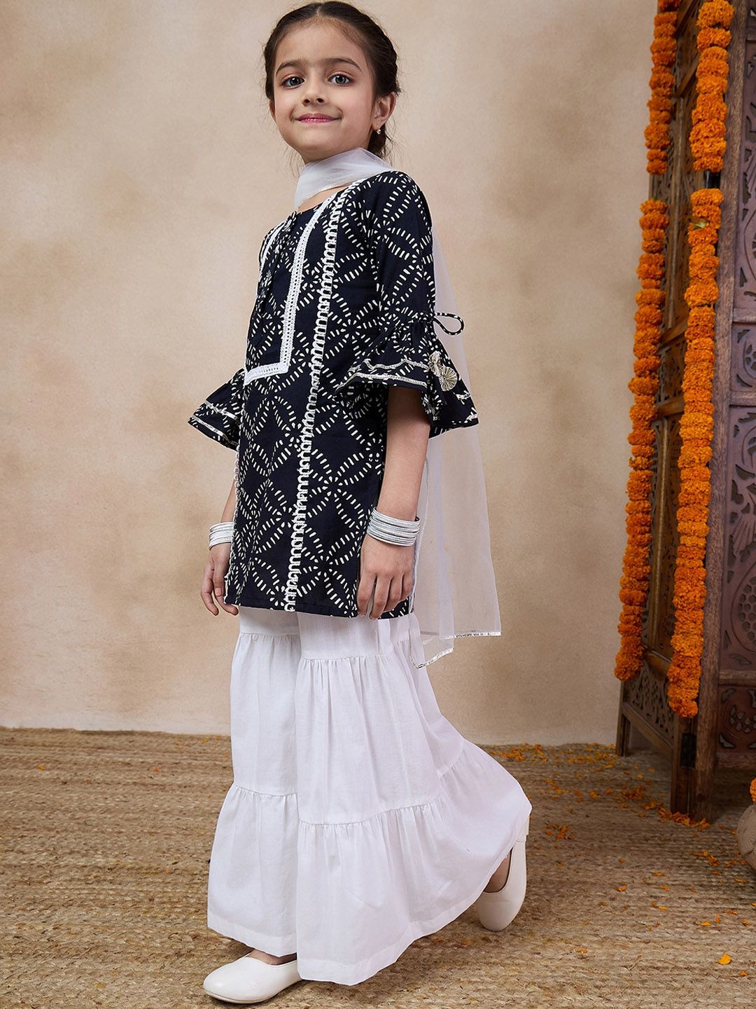 pspeaches Girls Ethnic Motifs Printed Flared Sleeves Straight Kurta With Sharara & Dupatta