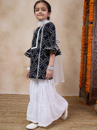 pspeaches Girls Ethnic Motifs Printed Flared Sleeves Straight Kurta With Sharara & Dupatta