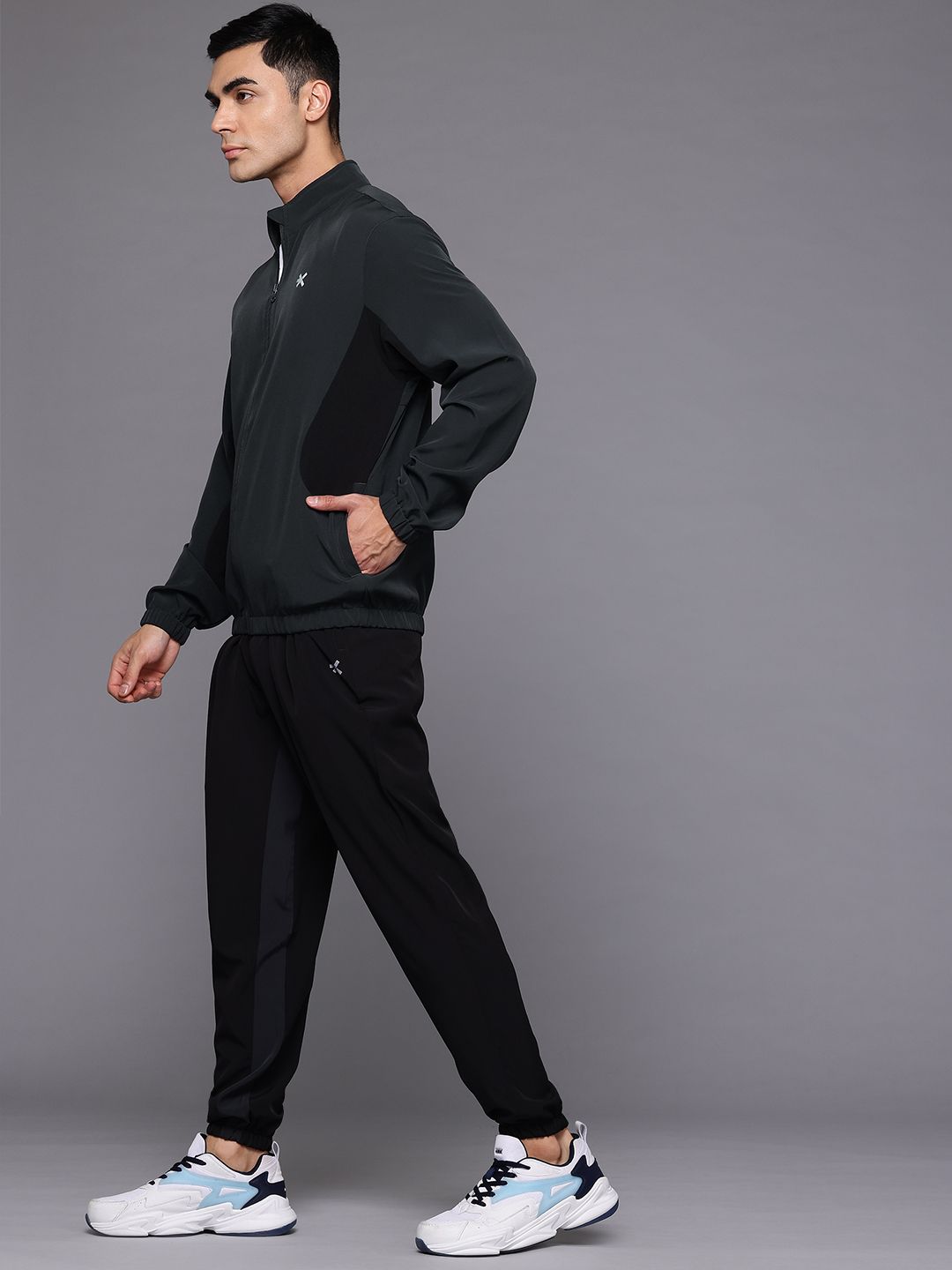HRX by Hrithik Roshan Men Rapid-Dry Training Tracksuit